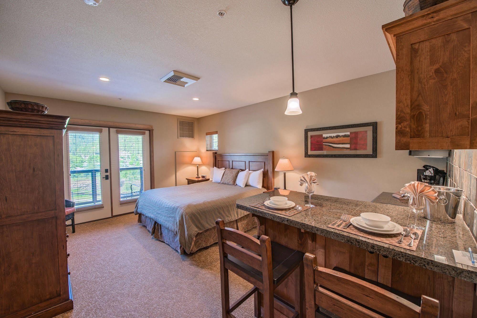 Silver Mountain Lodging ケロッグ エクステリア 写真
